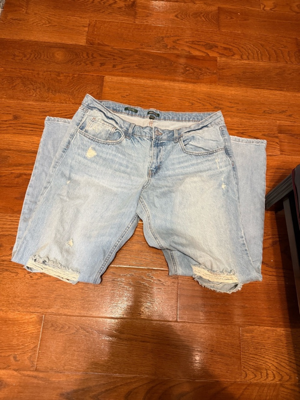 Light Blue Distressed Women’s Wik Fable size 14 Denim Jeans